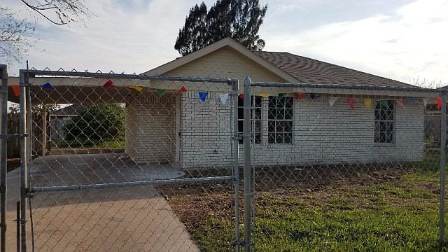 1st image of 3904 Monica Dr
