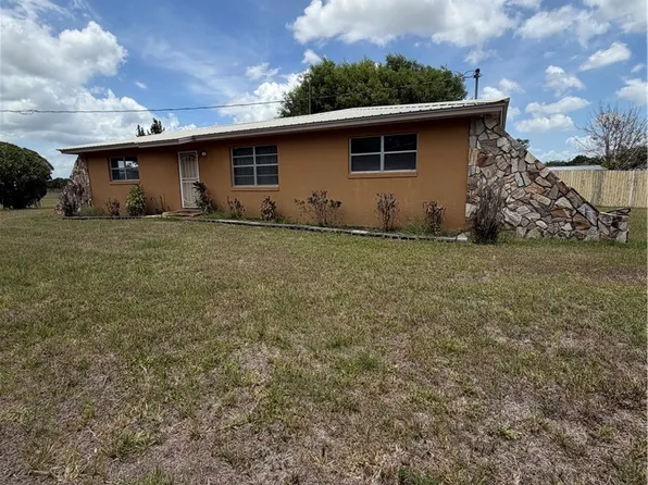 121 Williams Rd, Lake Placid, FL 33852