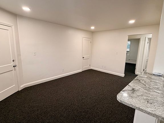 5th image of 1323 Taylor Ave APT 1