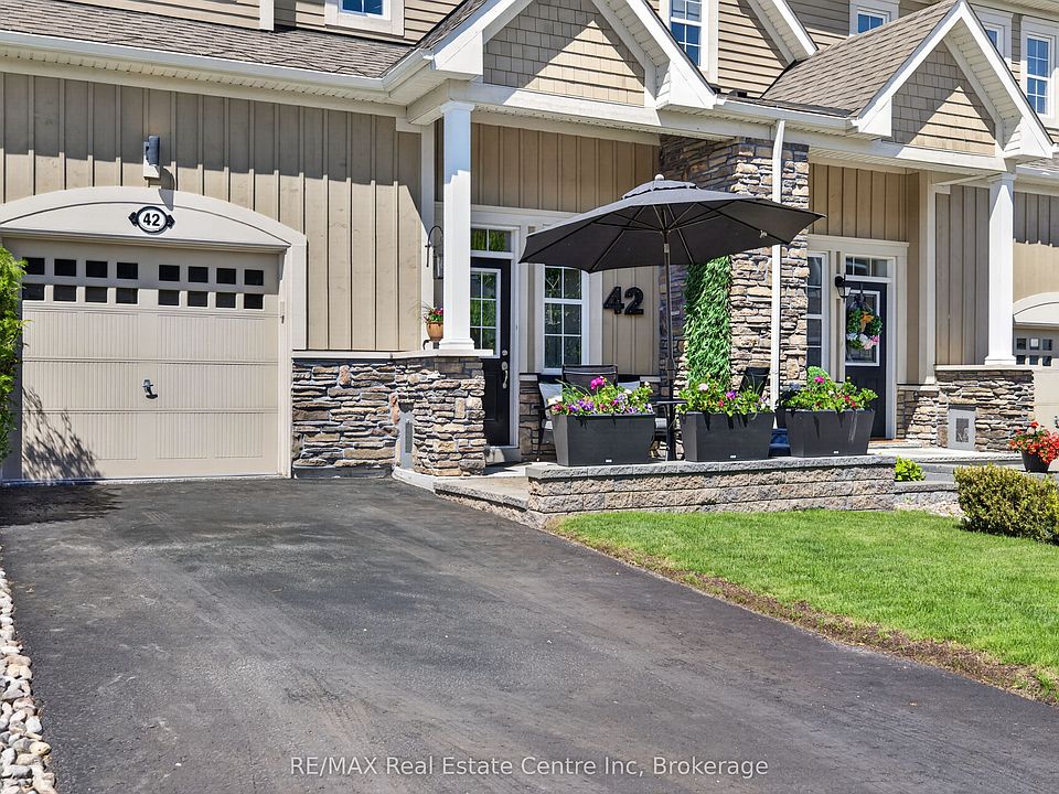 1st image of 42 Courting House Pl