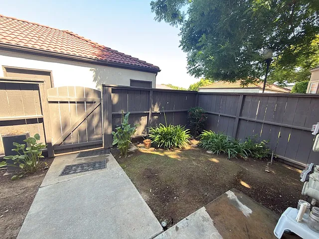 8147 N Cedar Ave #107 — Photo 17
