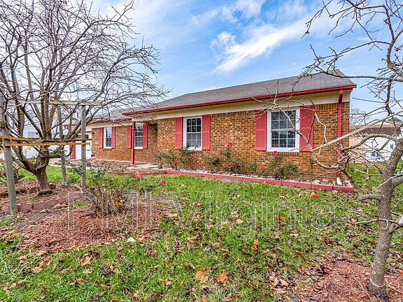 3rd image of 2065 Susan Lee Ln