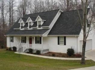 198 Hidden Meadows Rd, Cleveland, GA 30528