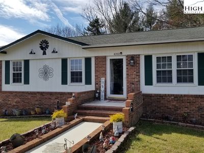 4202 Ridgeglen Road, Sparta, NC, 28675