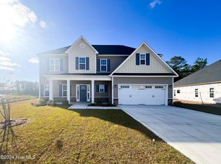 487 Pebble Shore Dr, Sneads Ferry, NC 28460