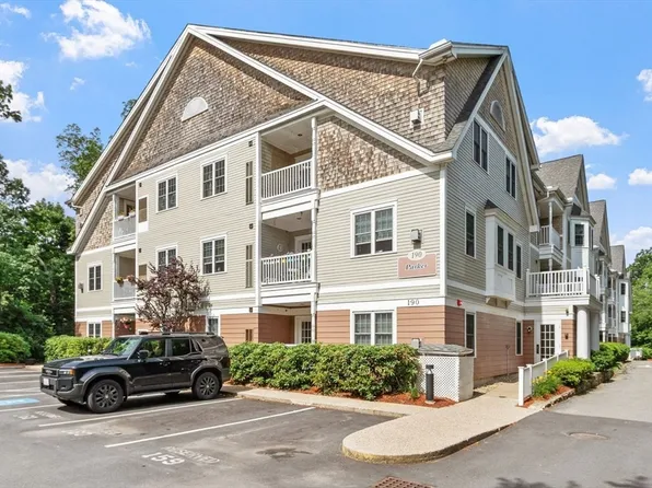 190 Chickering Rd Unit 311D, North Andover, MA 01845