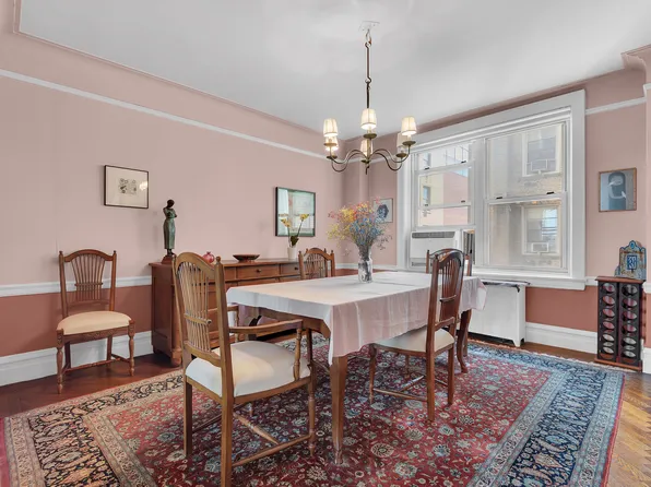 390 Riverside Drive 11E image 3 of 9