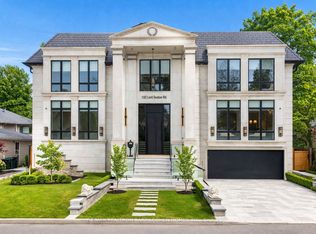 192 Lord Seaton Rd, Toronto, ON M2P 1K9