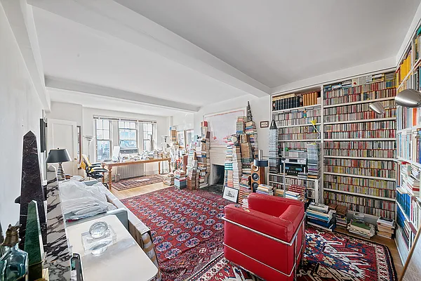 Sold by Domus Realty | media 1