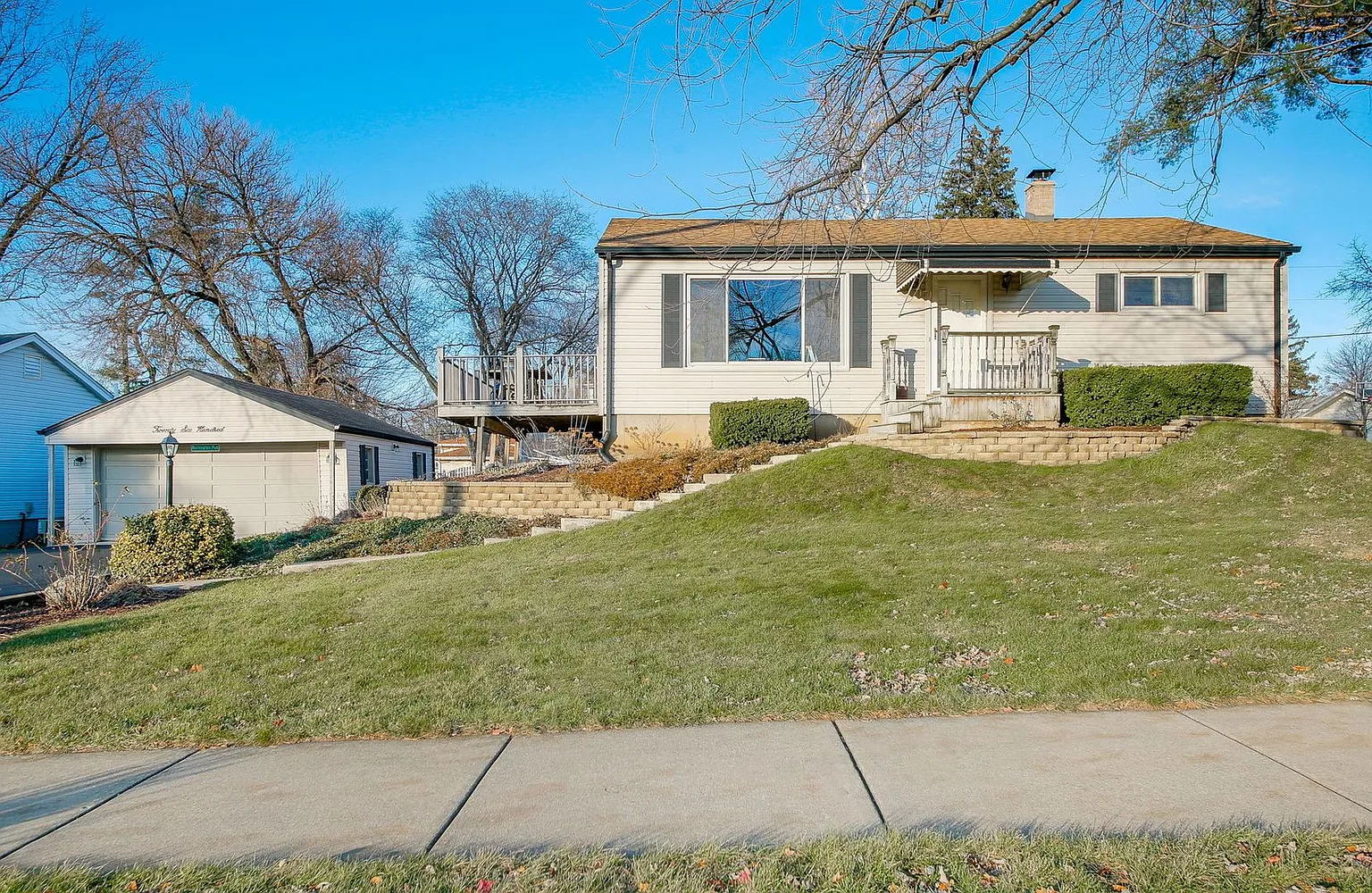 2600 Burlington Ave photo 1