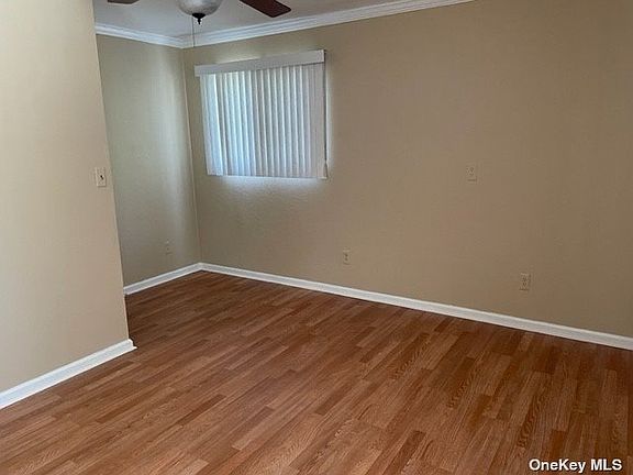 3rd image of 303 Copiague Pl