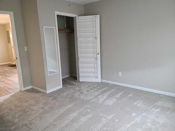 4th image of 411 S Main St #411B