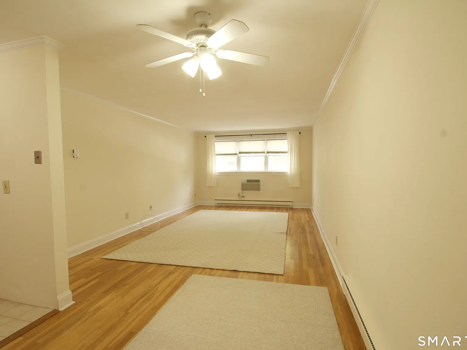 1 bed, 1.0 bath, 796 sqft, $1,975 — Photo 3