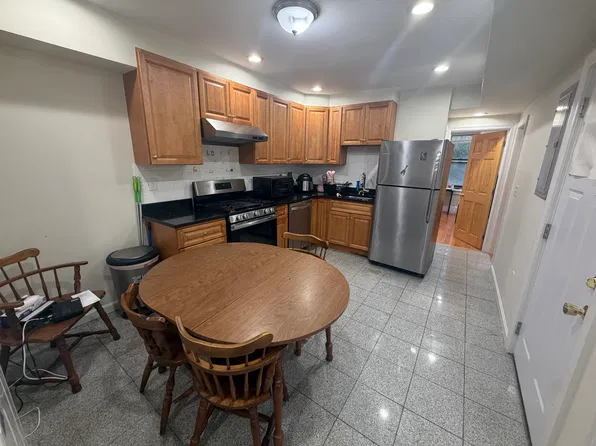 179 Northampton St #2C, Boston, MA 02118