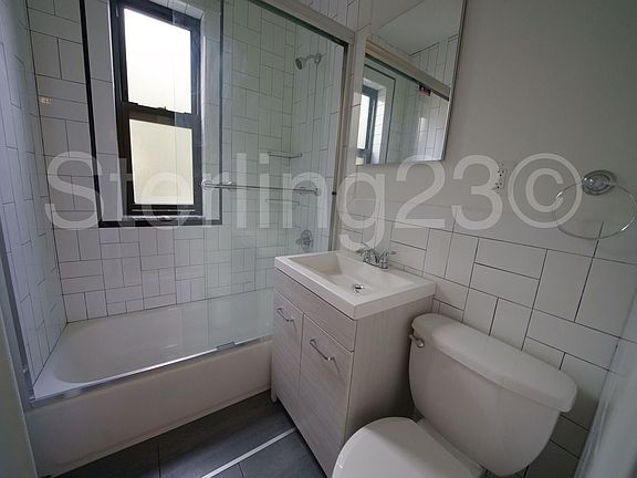 3rd image of 2905 23rd Ave APT 3R