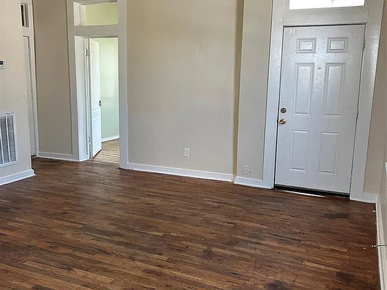 1622 Pannell St — Photo 7