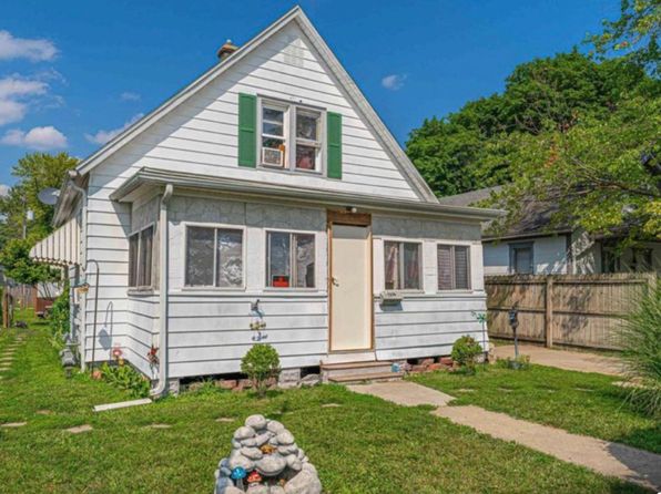 1214 Pekin St