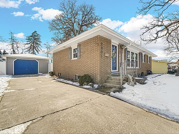 3rd image of 2901 McAfee Dr