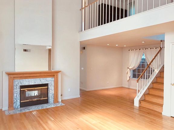 4th image of 3053 Badger Dr
