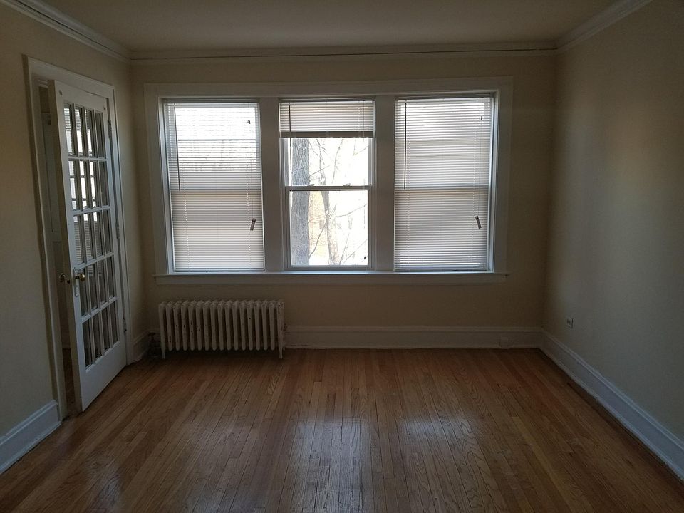 1st image of 656 N Mayfield Ave #2