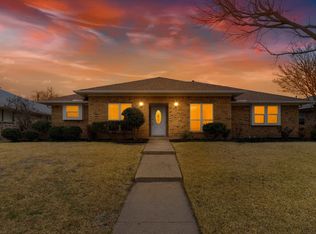 1915 Chesham Dr, Carrollton, TX 75007