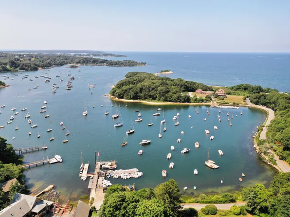 44 Carey Lane, Falmouth, MA 02540