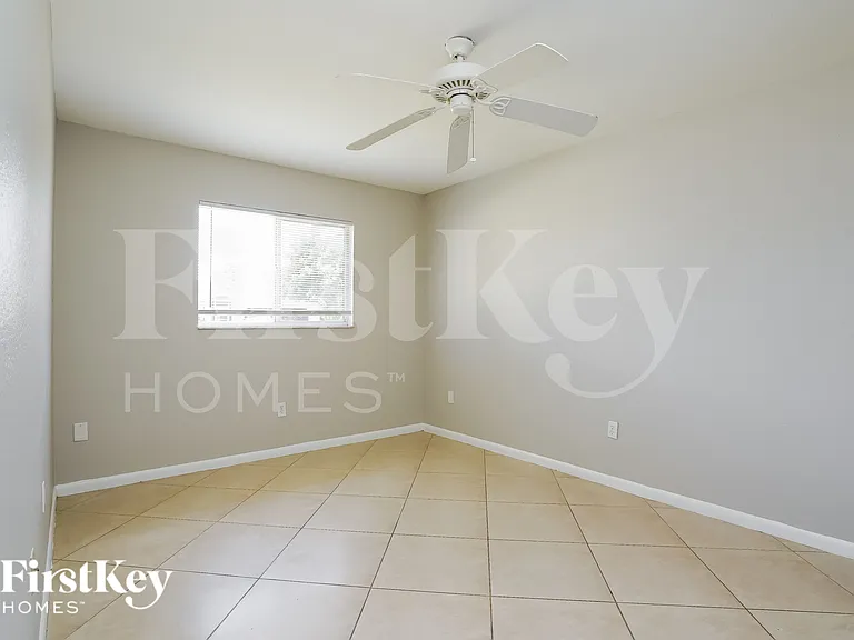 8441 Bahamas Rd — Photo 16