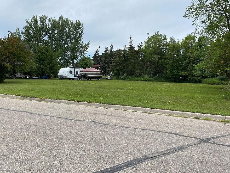 1st image of 1603 Cardinal Dr N