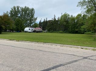 1603 Cardinal Dr N, Thief River Falls, MN 56701