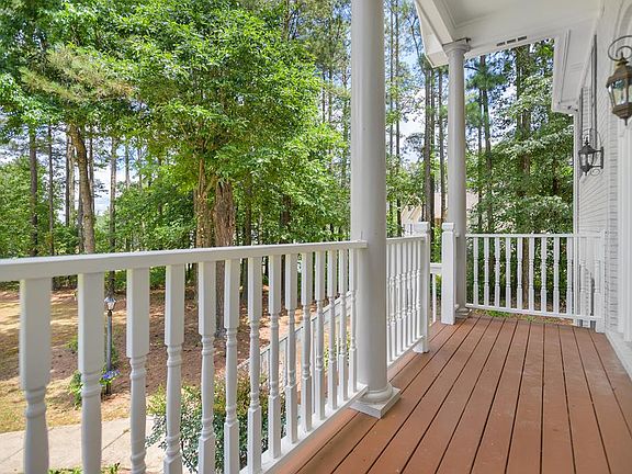 5th image of 265 Eagles Nest Cir