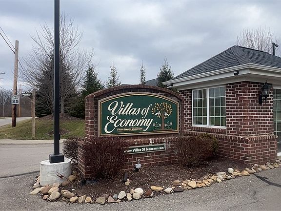 3rd image of 300 River Ridge Ct