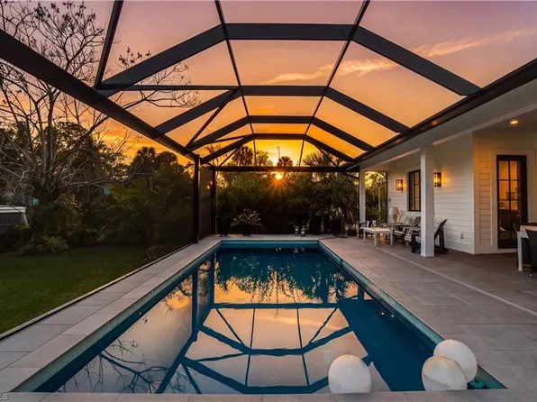 10810 Goodwin ST, BONITA SPRINGS, FL 34135