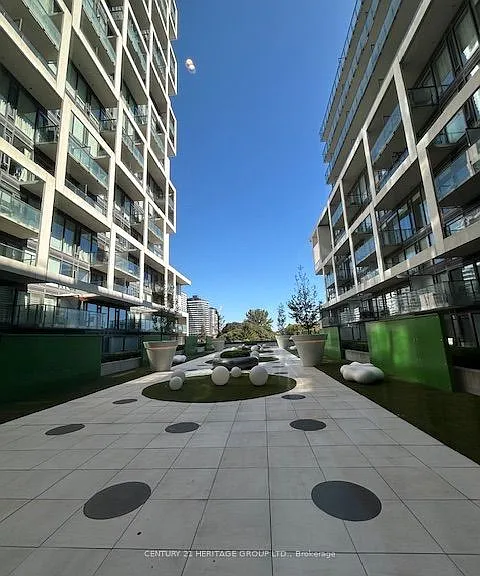 5 Soudan Ave #3009 — Photo 22