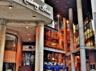 1420 Locust St APT 23M, Philadelphia, PA 19102