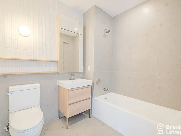 1889 Atlantic Avenue image 5 of 13