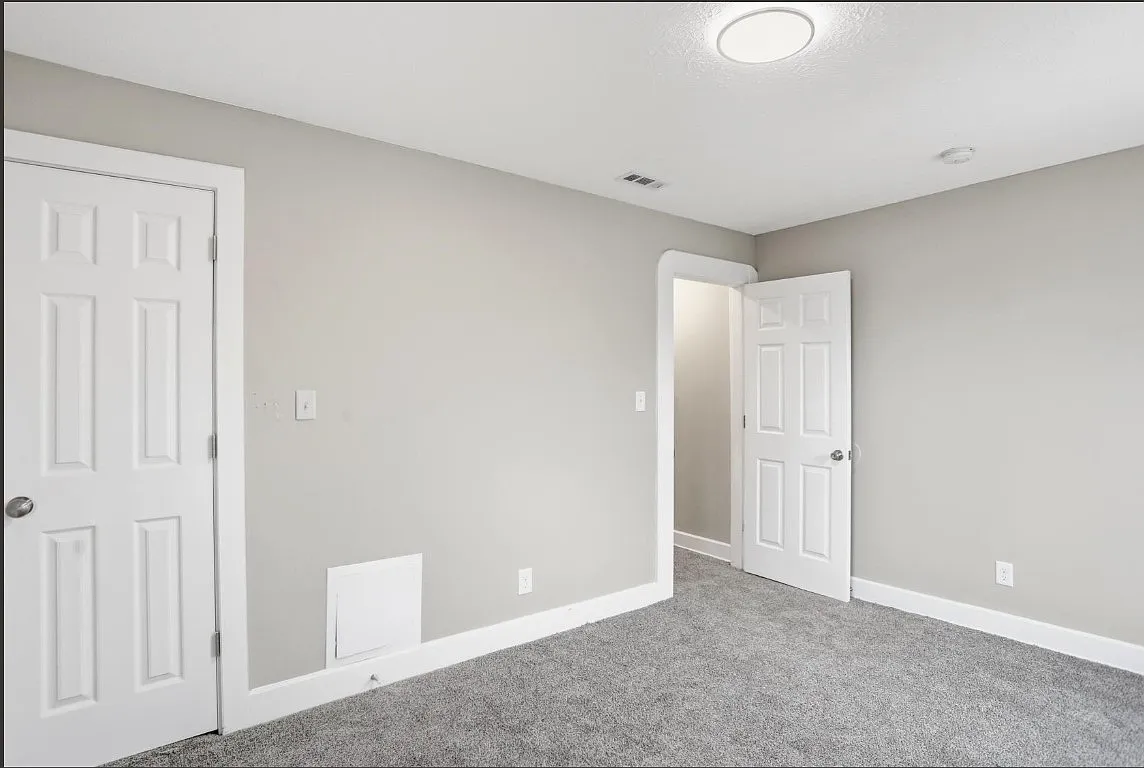 3 bed, $1,500 — Photo 3