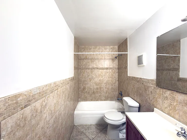 4109 Riverside Dr — Photo 8