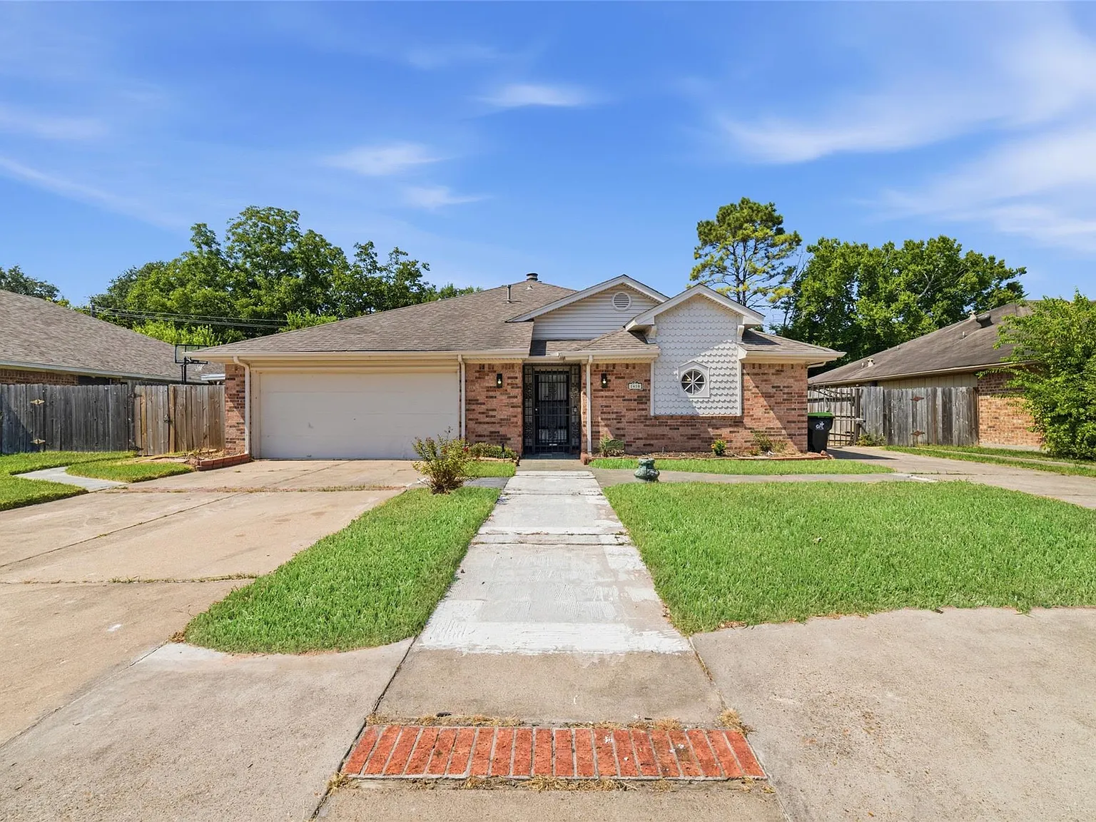 3 bed, 2.0 bath, 1772 sqft, $1,950 — Photo 1