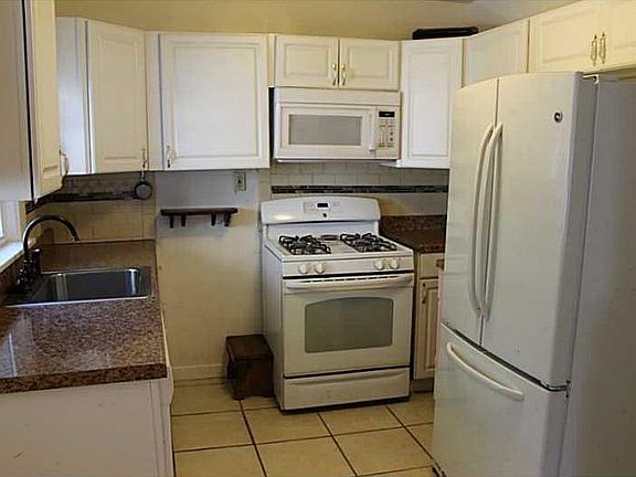 2nd image of 1137 E 30th St