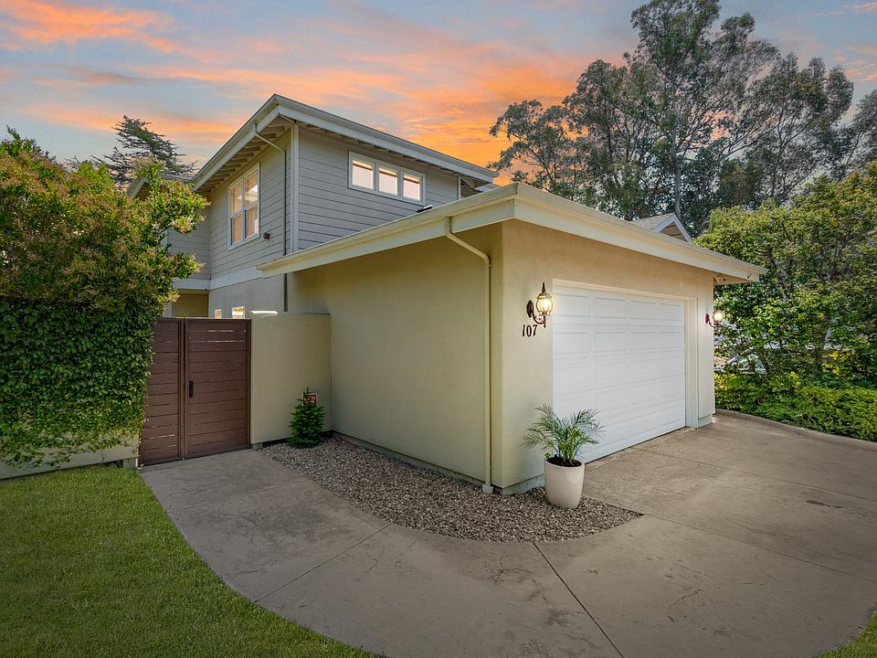 1st image of 107 Izant Ct
