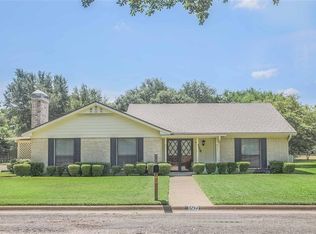 1609 Woodcrest Ave, Corsicana, TX 75110