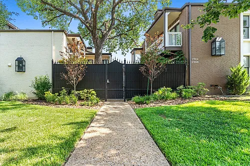 5904 Sandhurst Ln #147 Photo 1