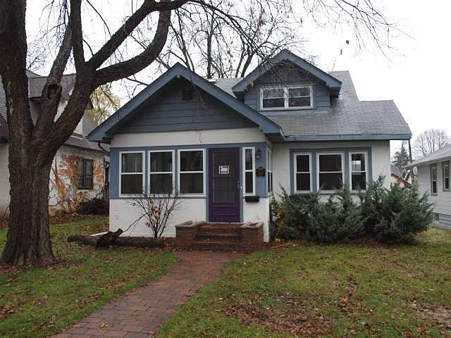 1st image of 233 Russell Ave S