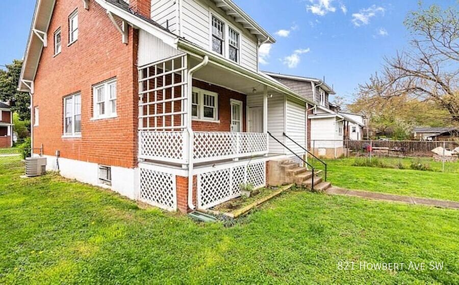 1st image of 821 Howbert Ave SW