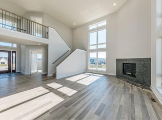 3603 Olde Howell Rd, Waukesha, WI 53188