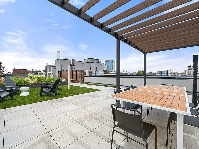 152 Erasmus St #307 — Photo 41