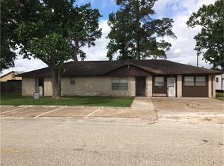 15615 Silver Ridge Dr, Houston, TX 77090