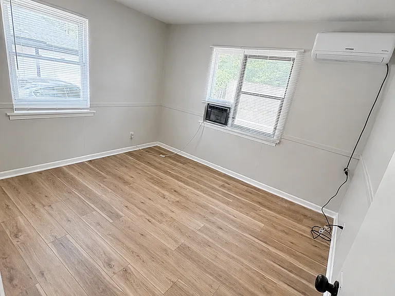 1622-1624 N Hillside St #1626 — Photo 3