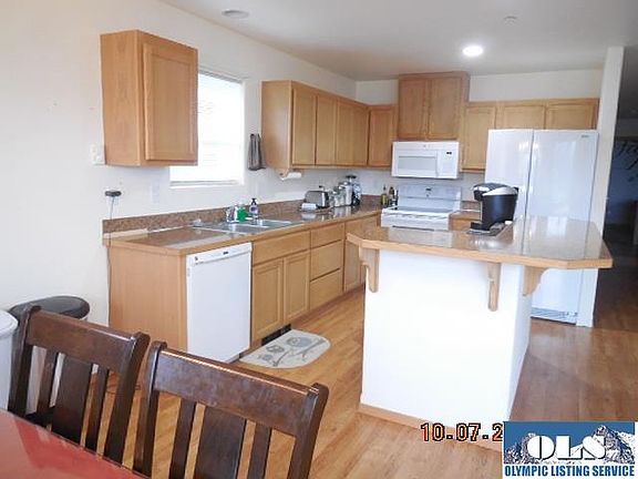 5th image of 1119 Village Pl