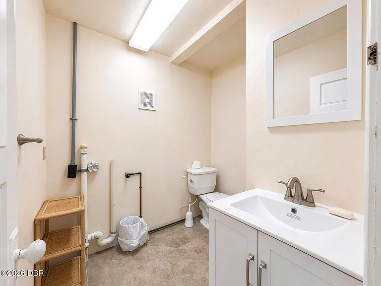 431 N Grandview Ave #C — Photo 7